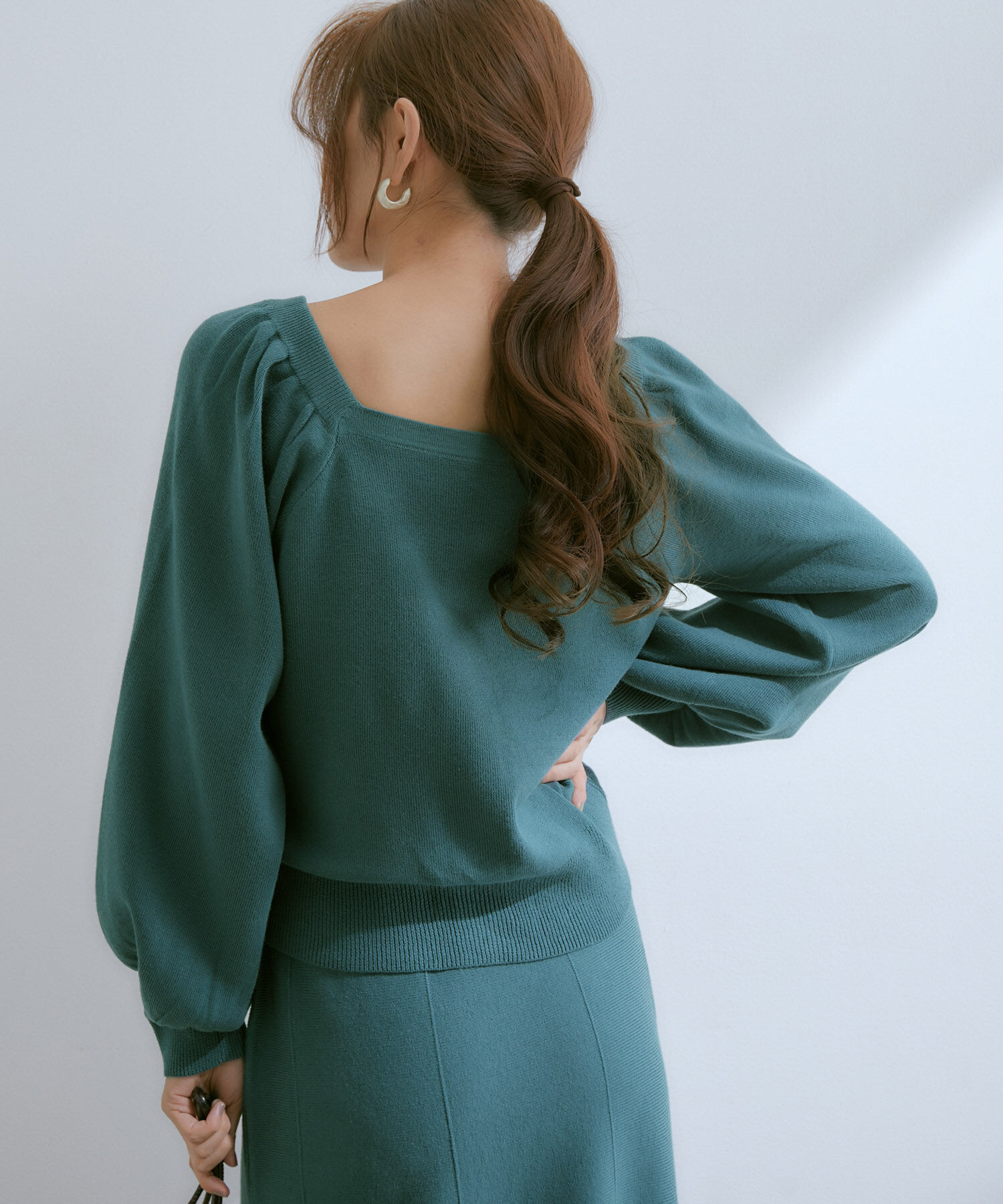 vis-a-vis「【WEB限定】前後2WAYスクエアネックニット【セットアップ対応】」|ニット・セーター|