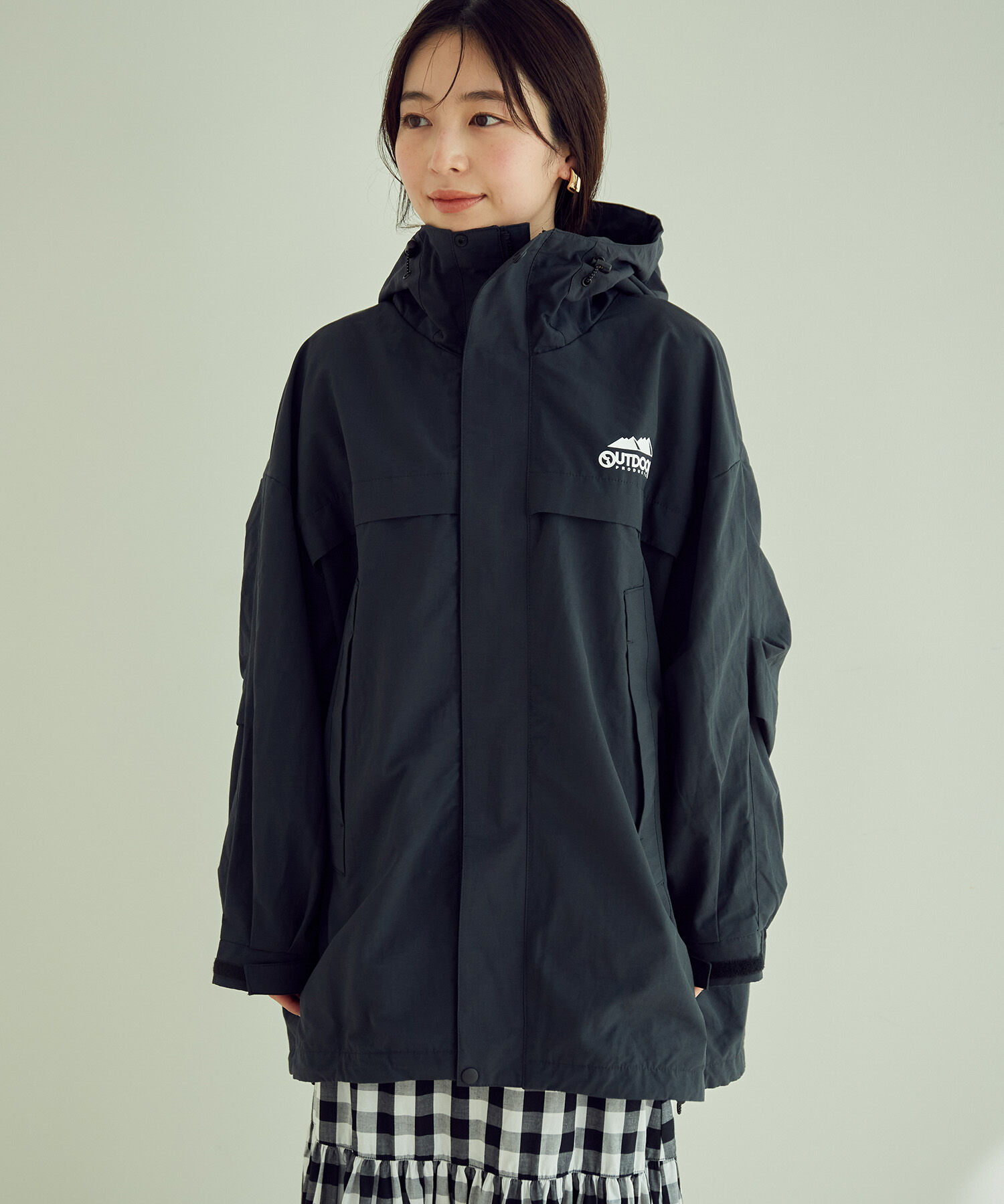 VIS「【OUTDOOR PRODUCTSコラボ】【洗濯可】オーバーサイズマウンテンパーカー」|アウトドア|