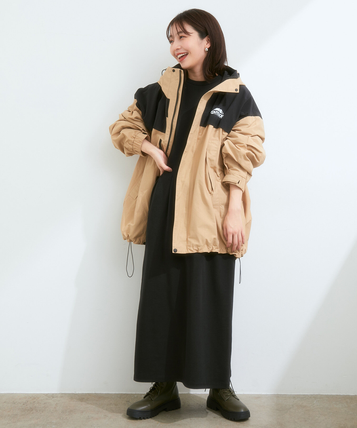 VIS「【OUTDOOR PRODUCTSコラボ】【洗濯可】オーバーサイズマウンテンパーカー」|アウトドア|