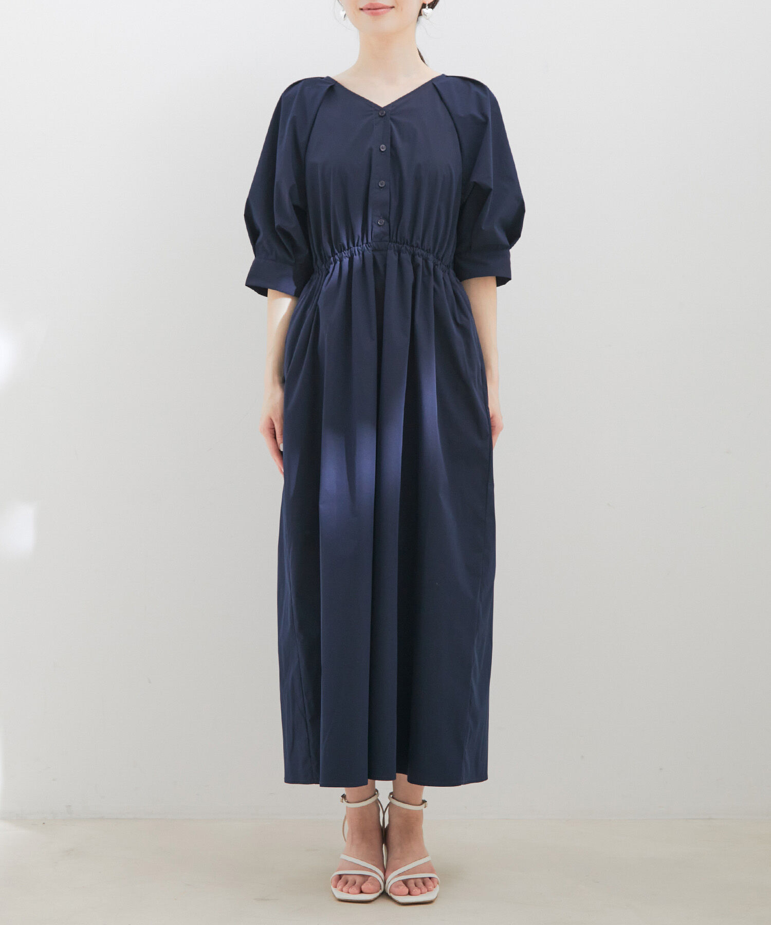 VIS「【前後2WAY】ボリュームスリーブフィット＆フレアワンピース【洗える】」|ワンピース|