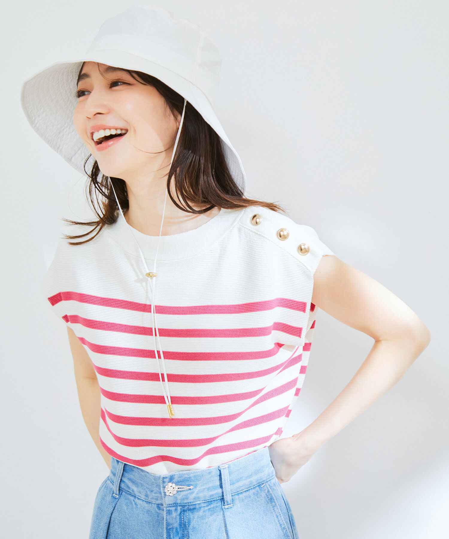 VIS「ゴールド釦アクセントフレンチスリーブニット」|ニット・セーター|