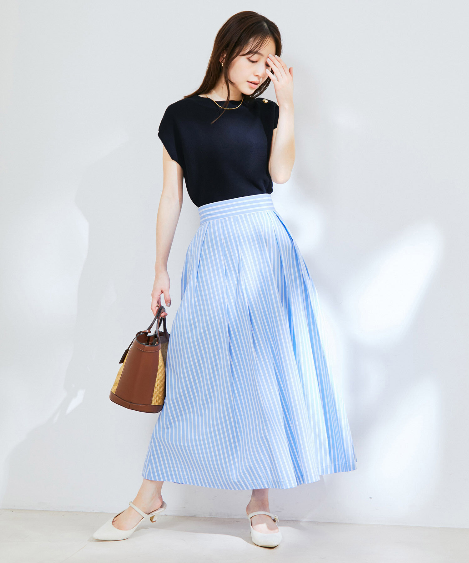 VIS「ゴールド釦アクセントフレンチスリーブニット」|ニット・セーター|