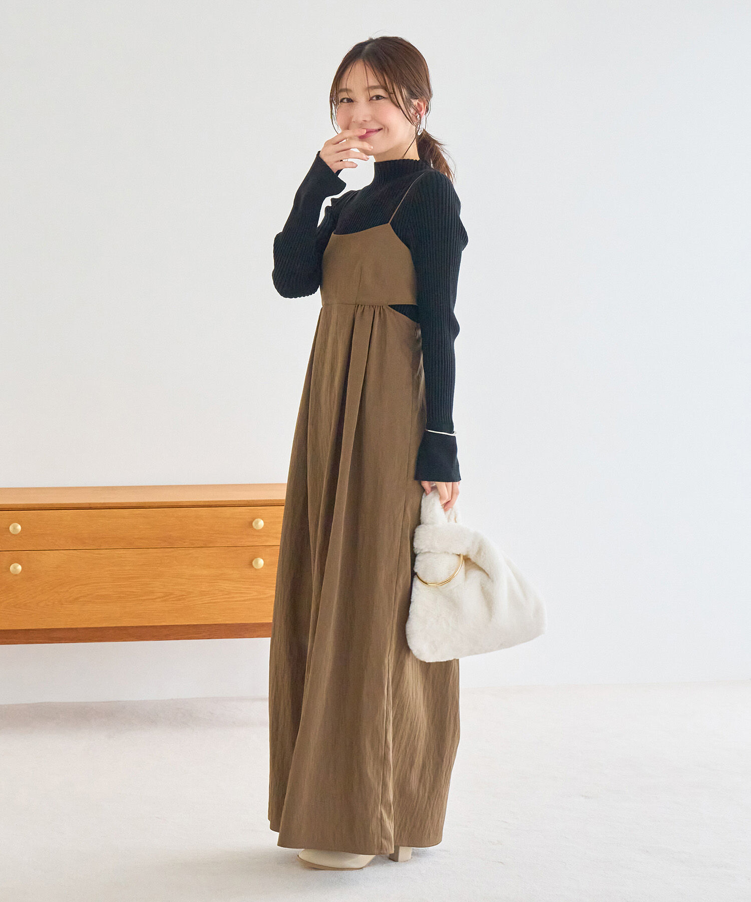 VIS「【洗える】モックネック袖スリットリブニット」|ニット・セーター|