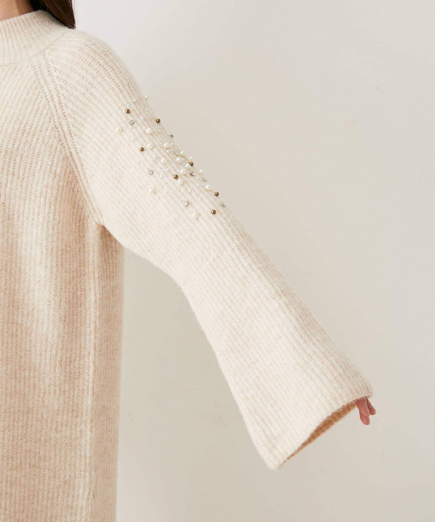 VIS「パール＆ビーズアクセントスリーブミニ丈ニットワンピース」|ワンピース|