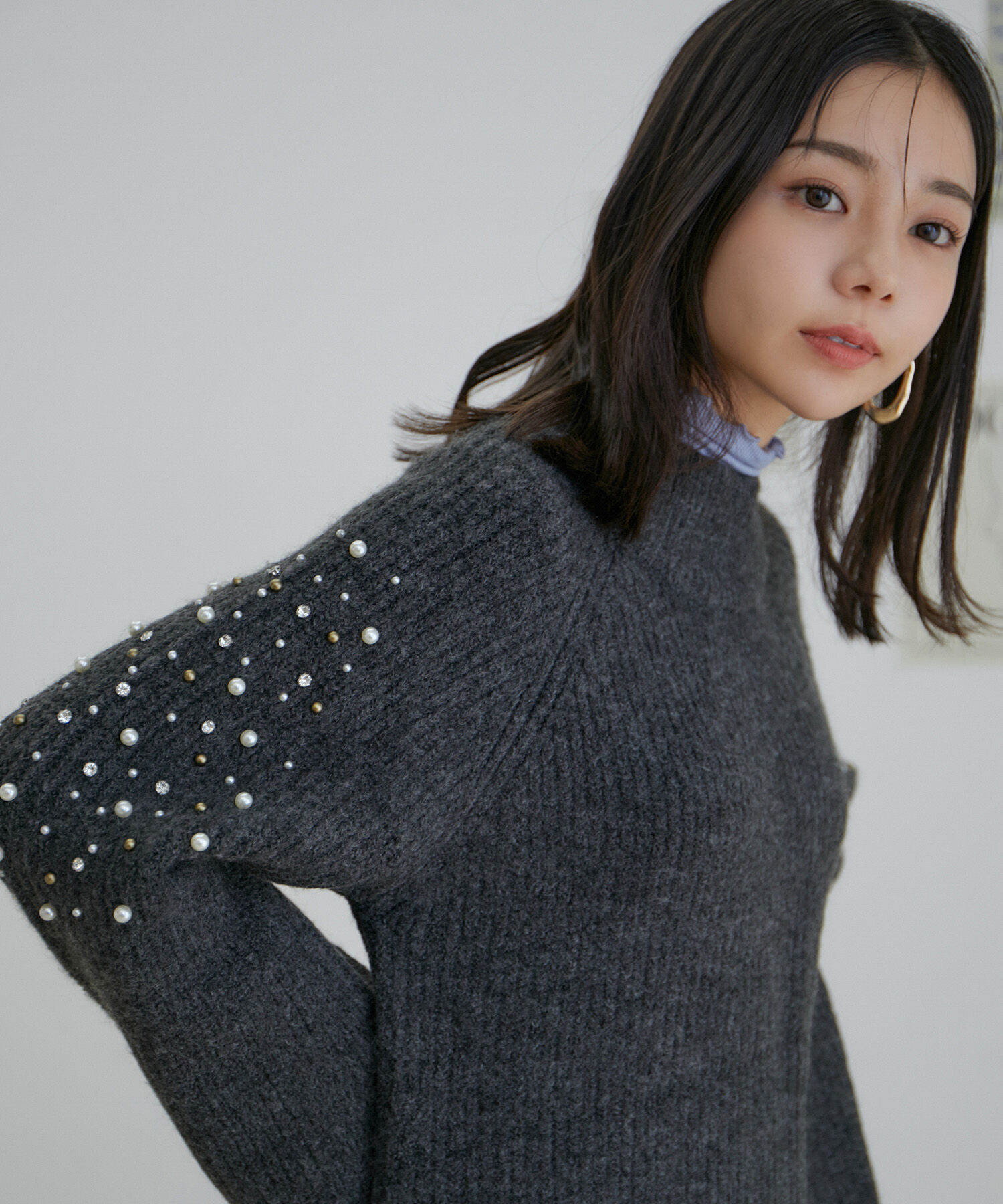 VIS「パール＆ビーズアクセントスリーブミニ丈ニットワンピース」|ワンピース|