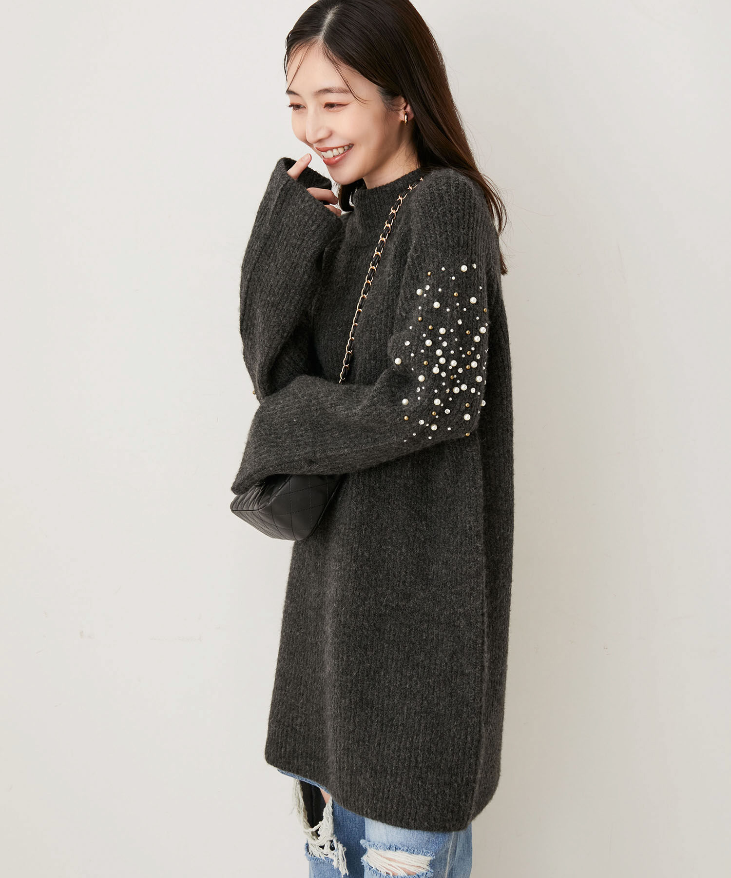 VIS「パール＆ビーズアクセントスリーブミニ丈ニットワンピース」|ワンピース|