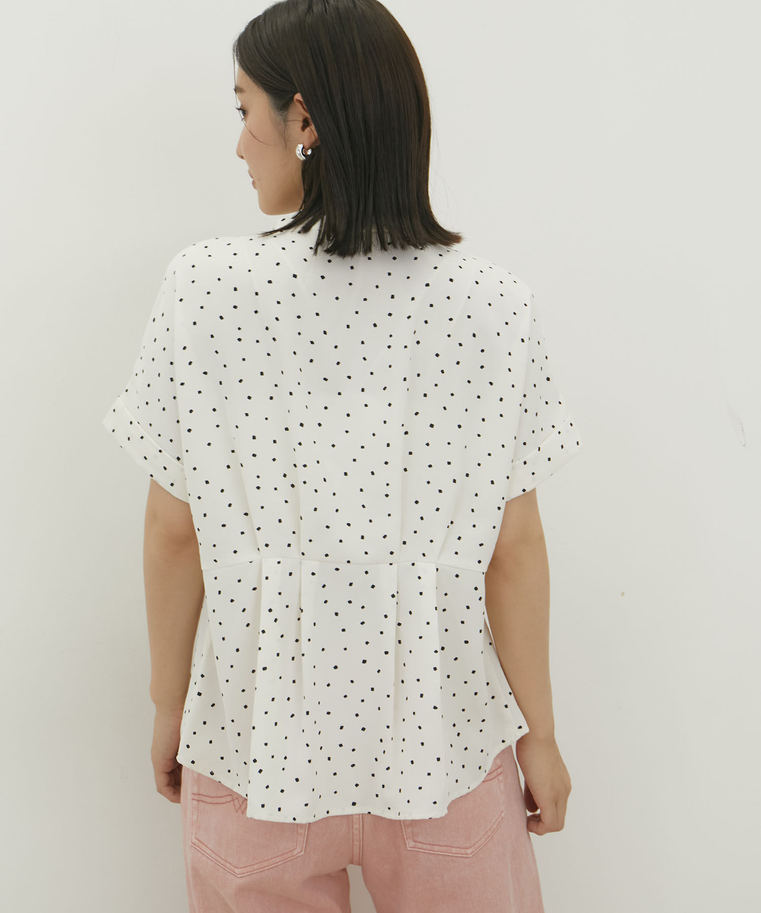 VIS「【洗える】ウエスト切り替えフロントタックブラウス」|シャツ・ブラウス|