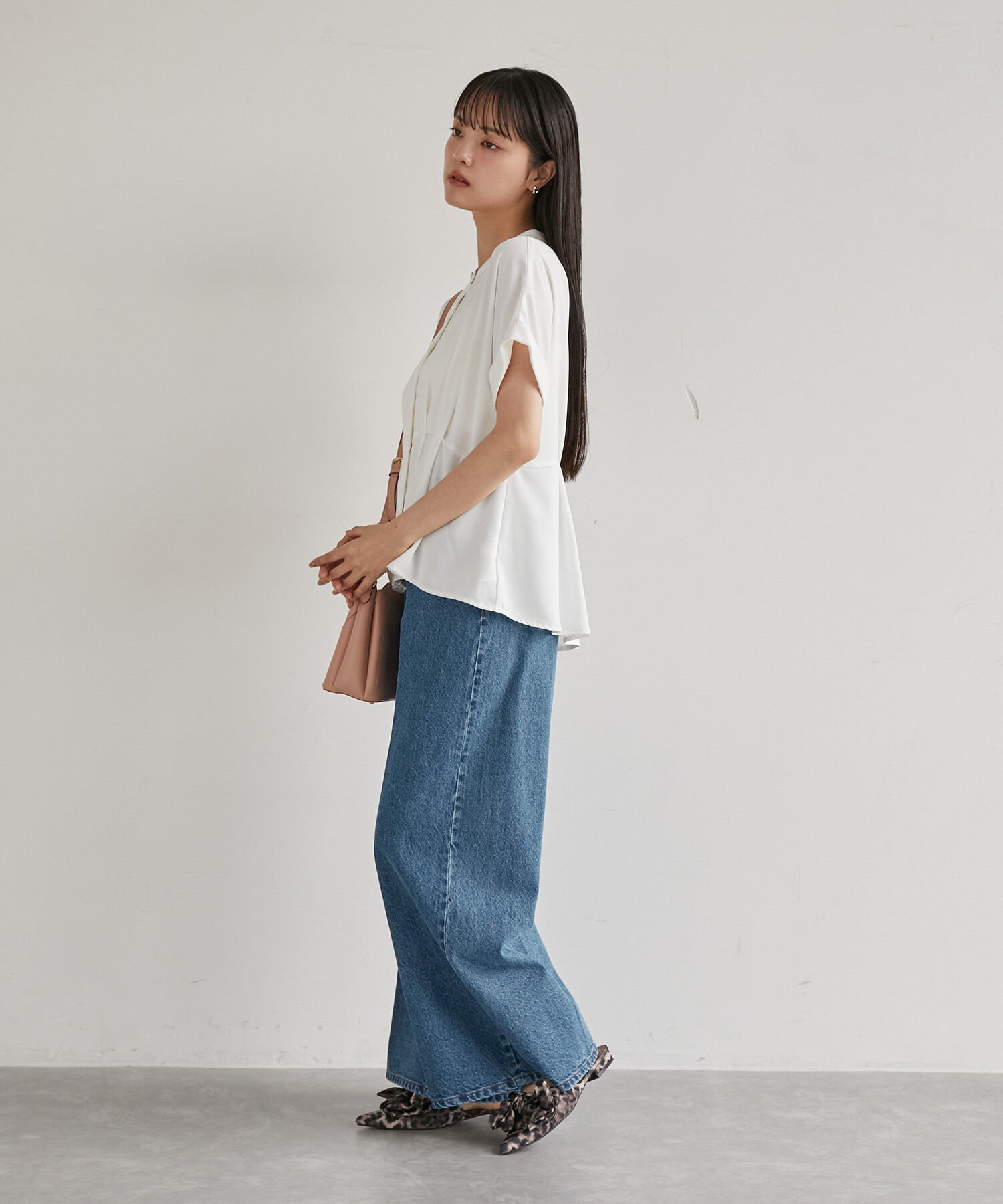 VIS「【洗える】ウエスト切り替えフロントタックブラウス」|シャツ・ブラウス|