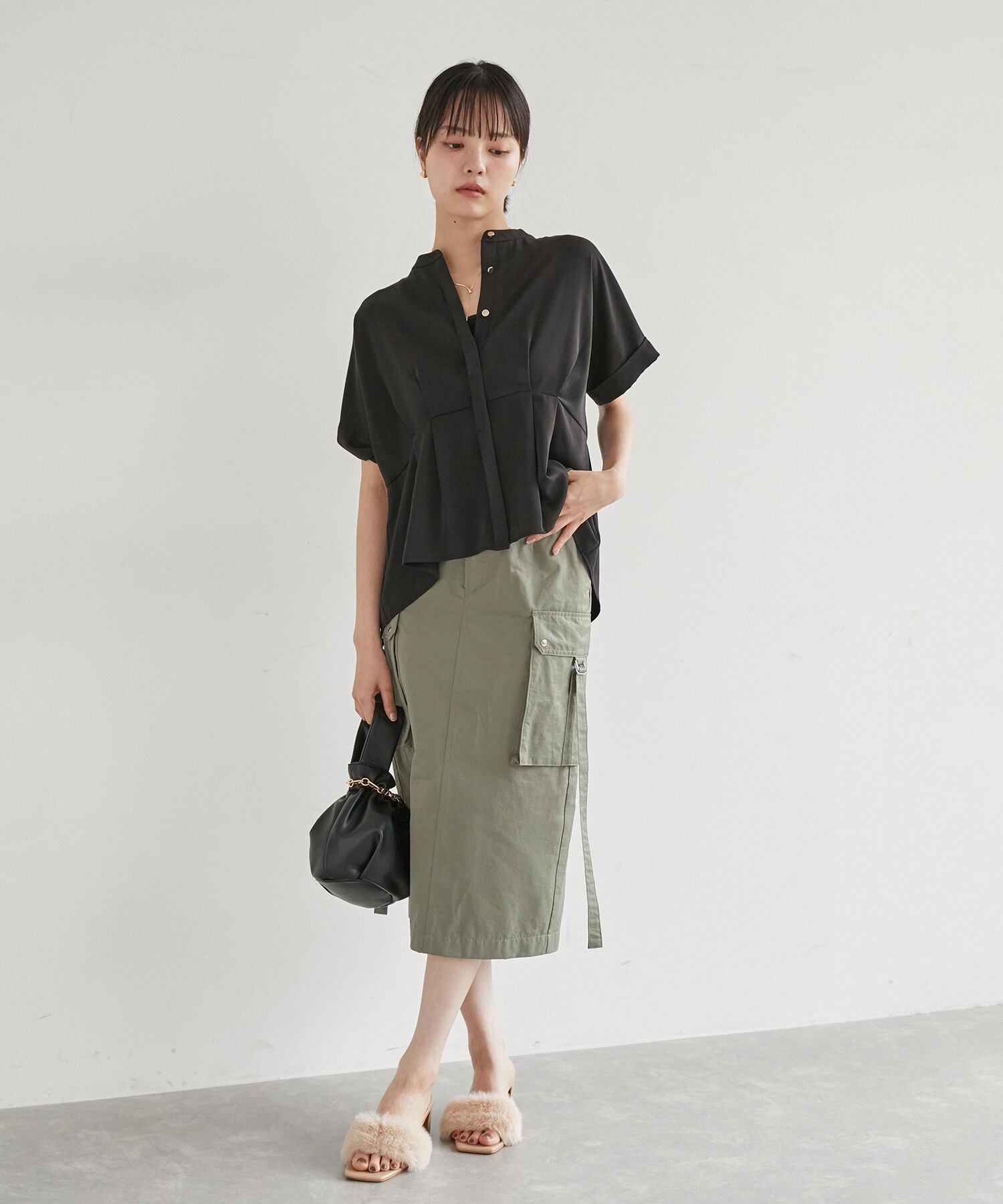 VIS「【洗える】ウエスト切り替えフロントタックブラウス」|シャツ・ブラウス|
