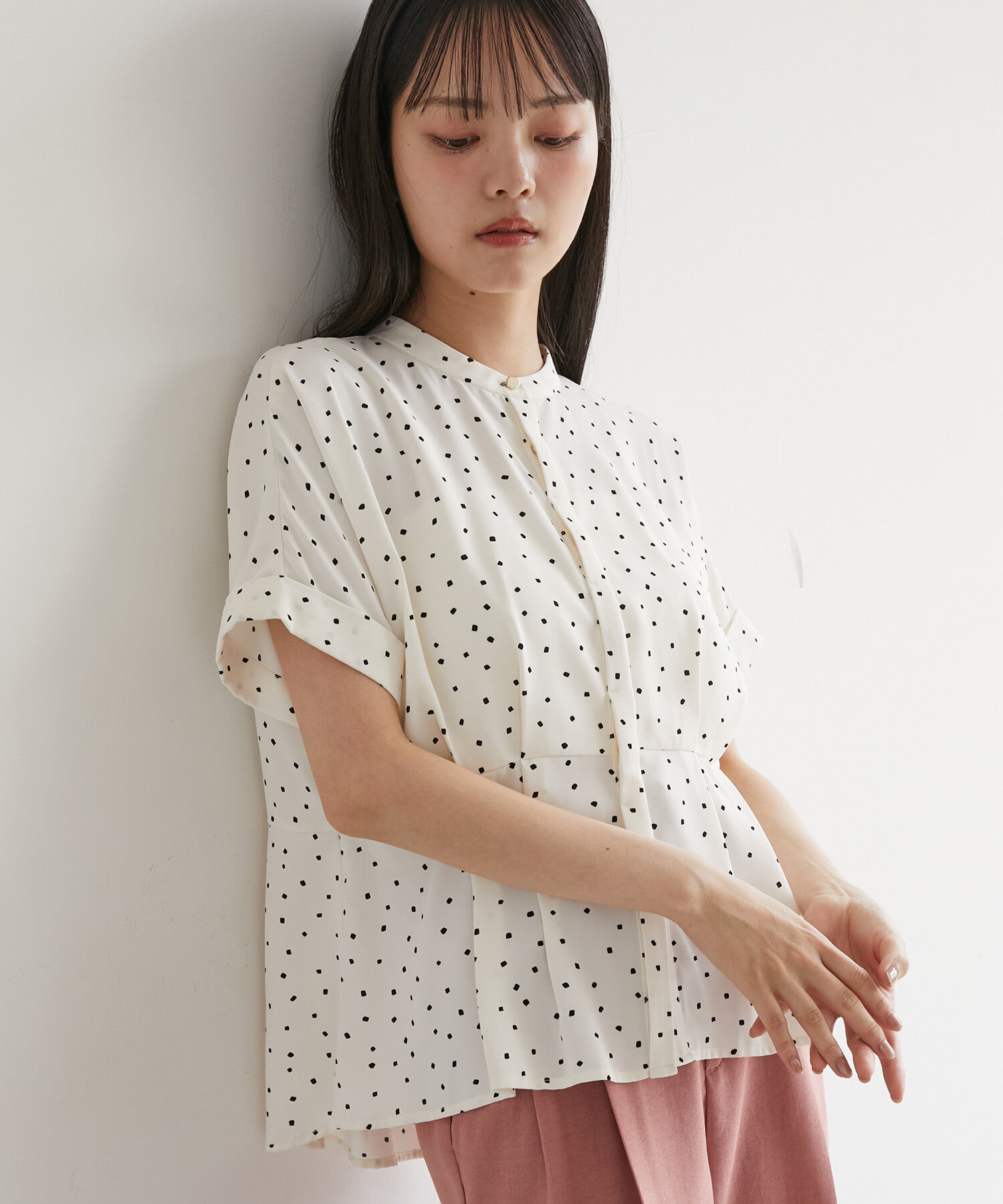 VIS「【洗える】ウエスト切り替えフロントタックブラウス」|シャツ・ブラウス|