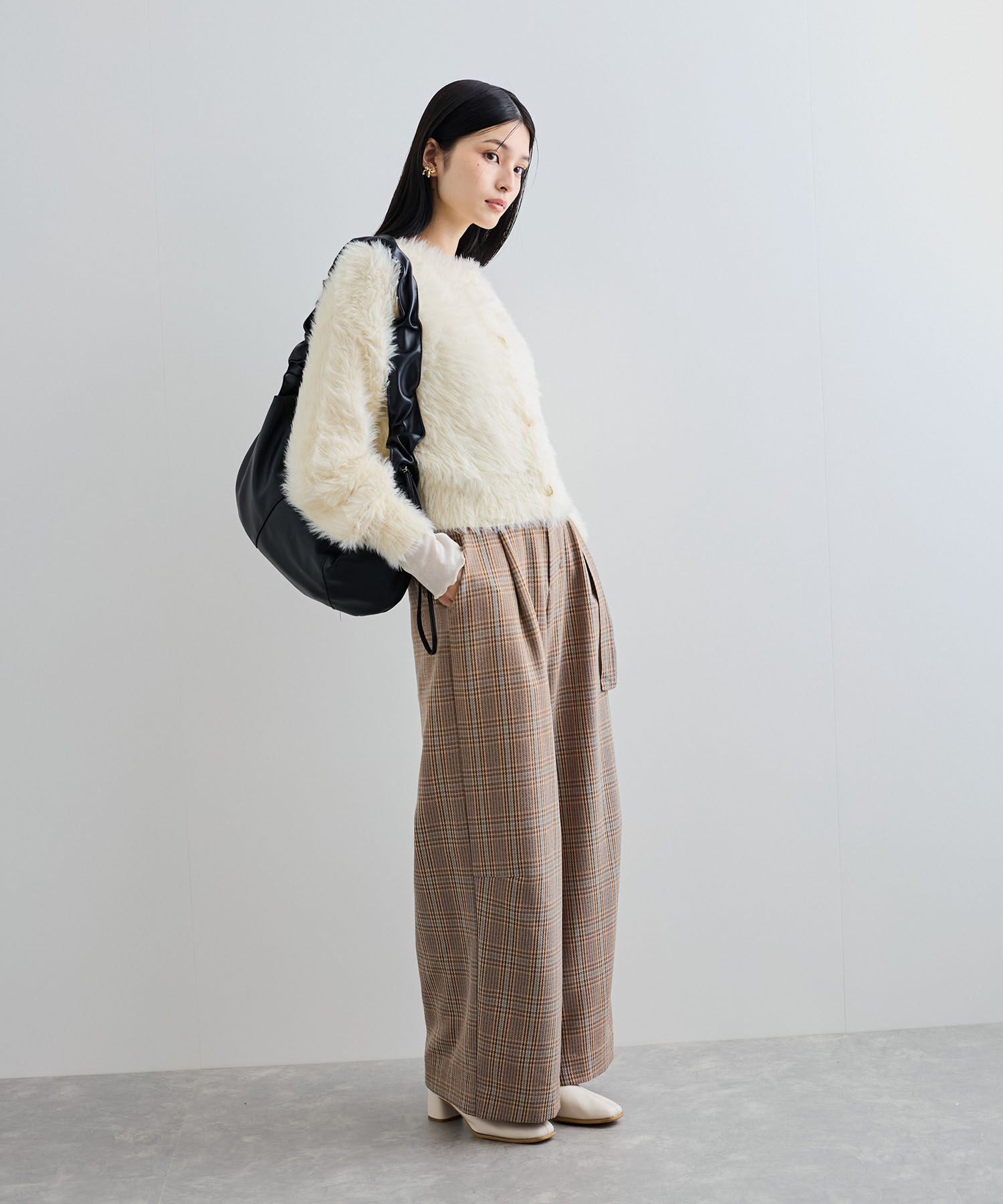 VIS「ソフトボディクシュクシュハンドルショルダーバッグ」|ショルダー・メッセンジャー|