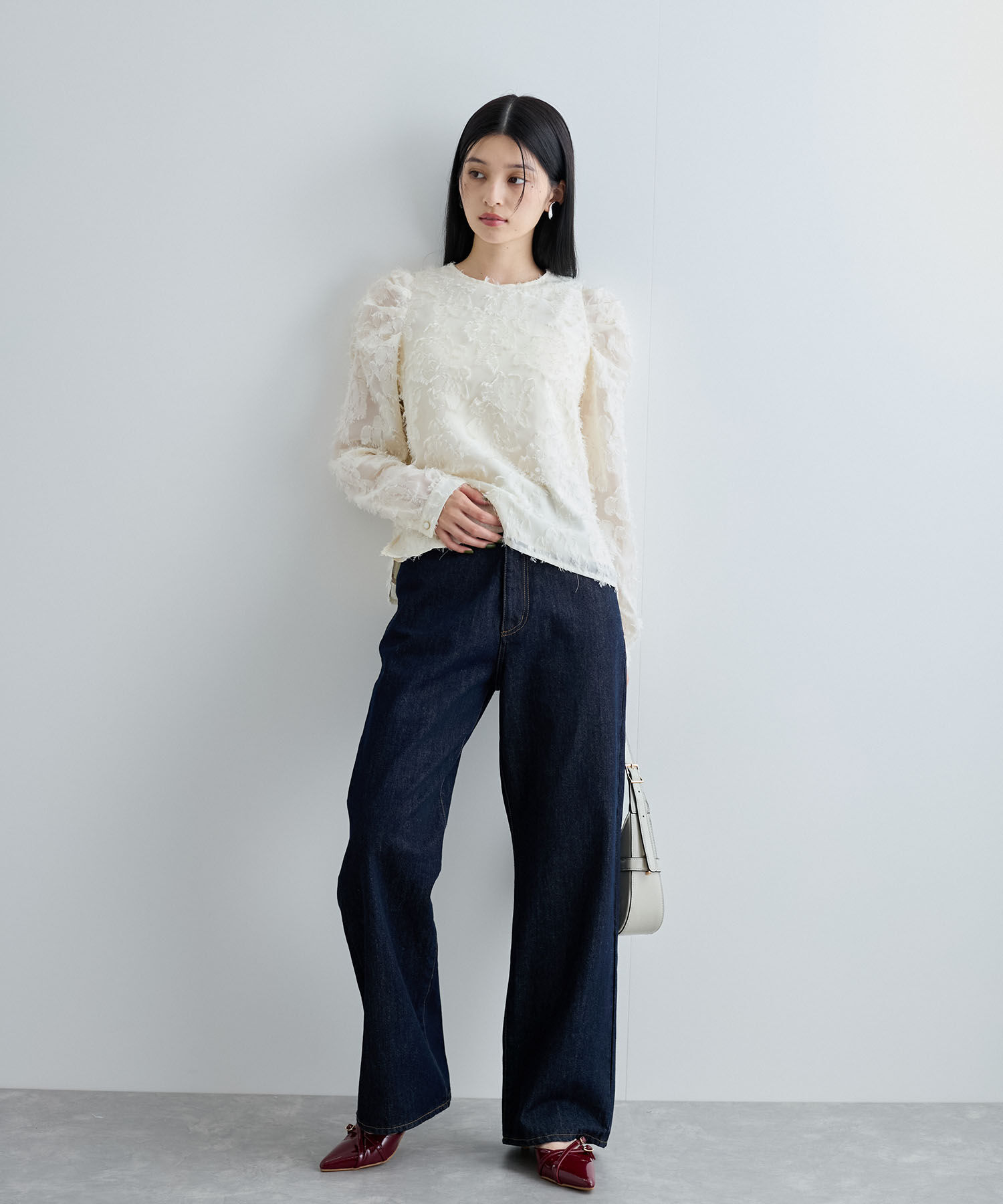 VIS「【洗える】ギャザーショルダージャガードブラウス」|シャツ・ブラウス|