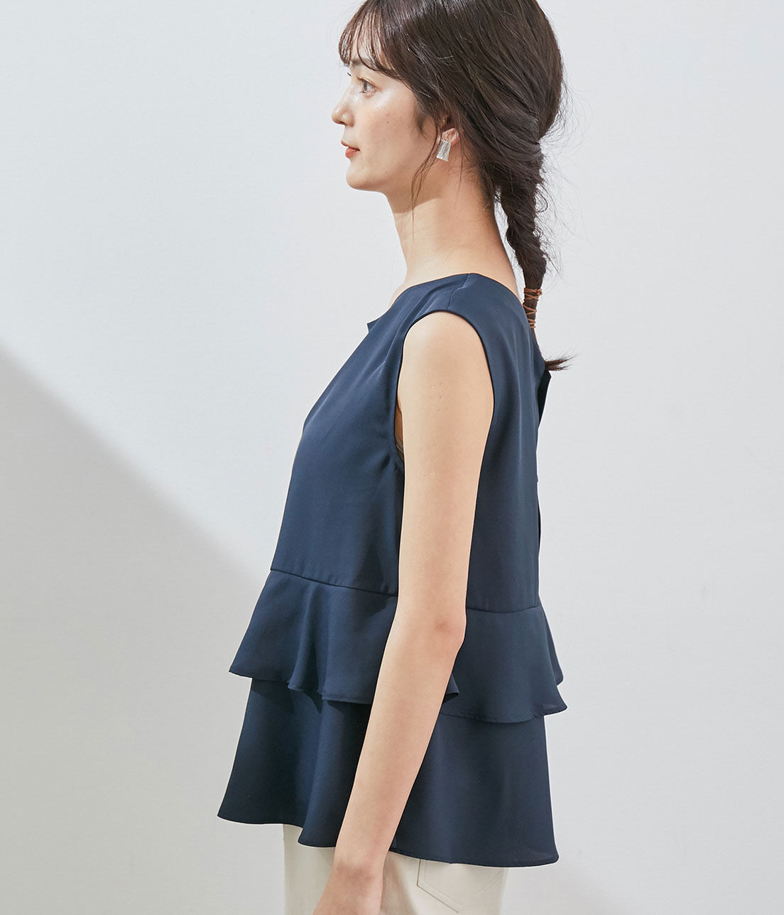 Rope&rsquo;Picnic「フリルペプラムバック釦ブラウス」|シャツ・ブラウス|