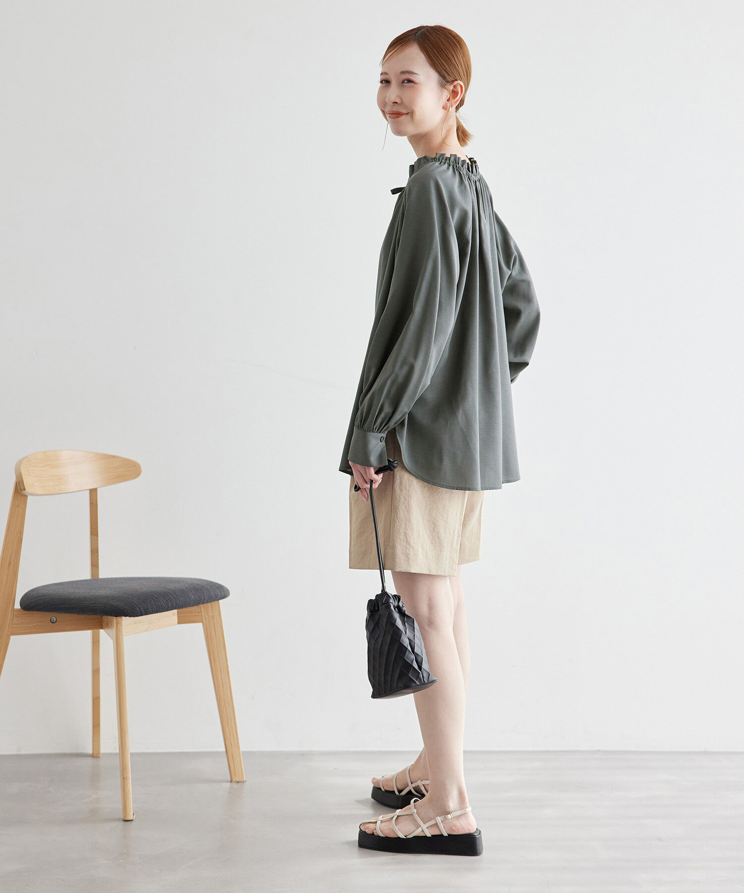 Rope&rsquo;Picnic「麻混スタンドフリルシャツ」|シャツ・ブラウス|