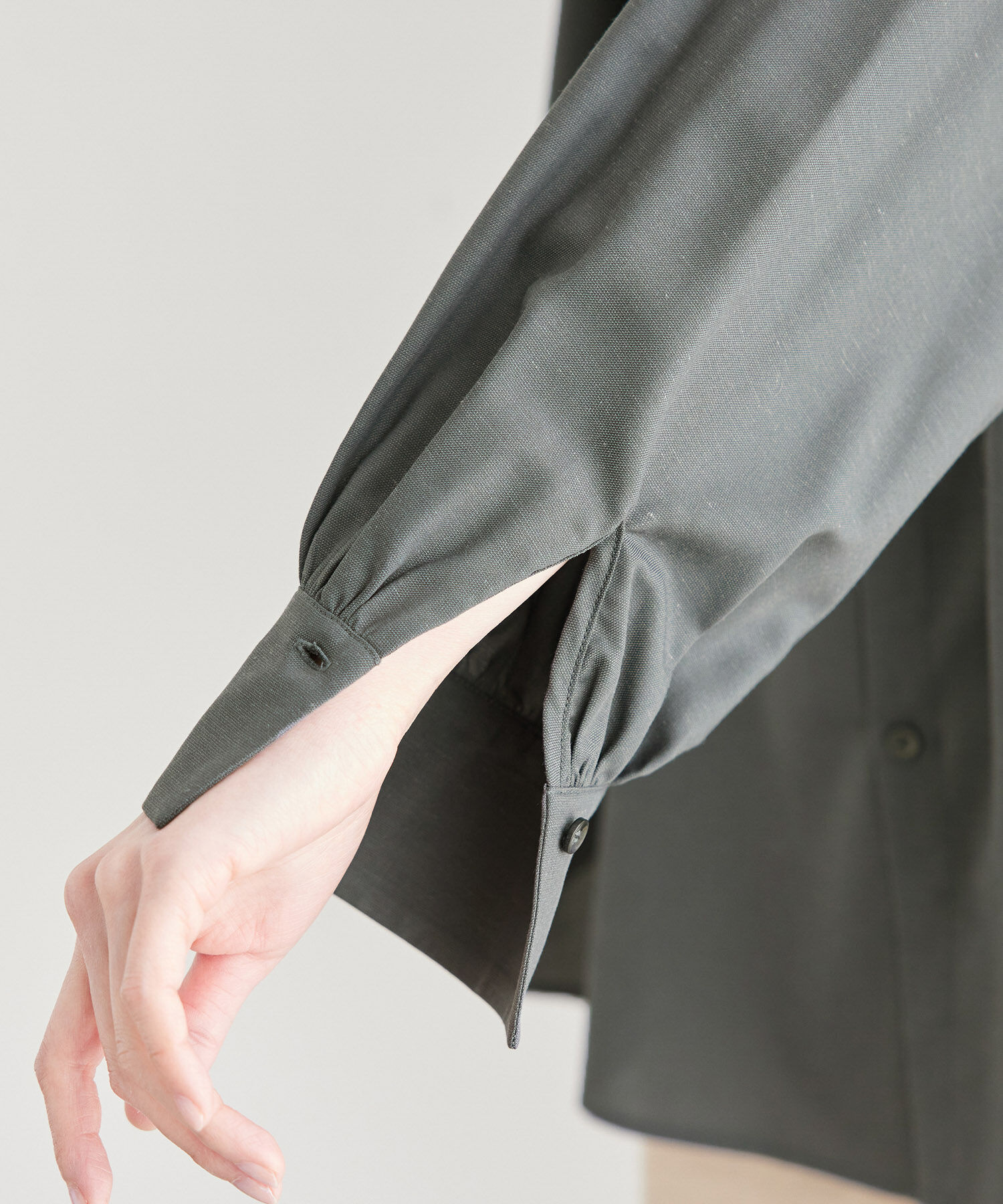 Rope&rsquo;Picnic「麻混スタンドフリルシャツ」|シャツ・ブラウス|