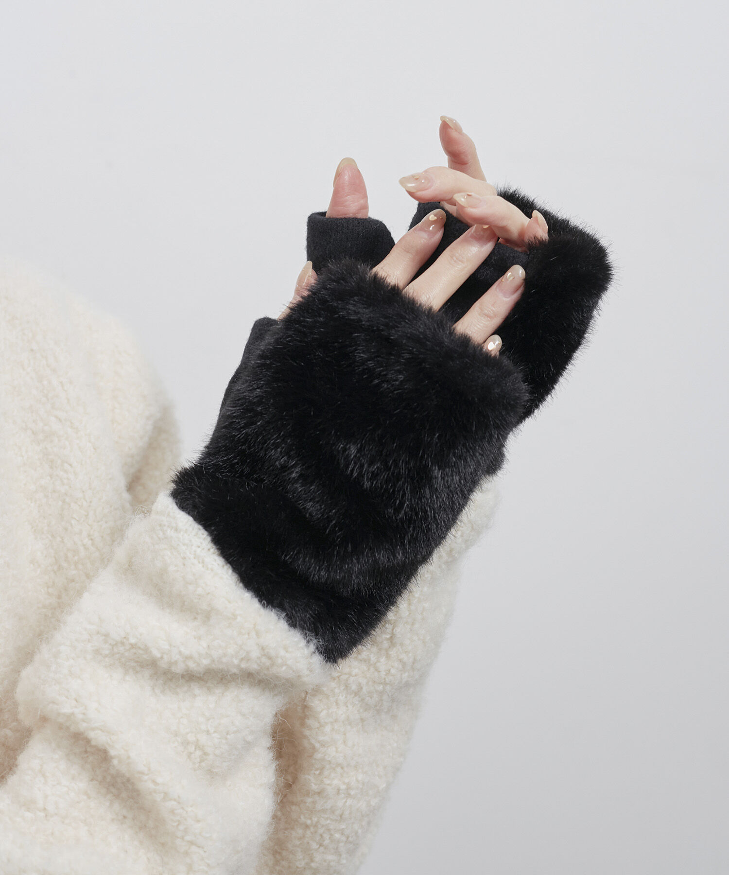 ROPE PICNIC PASSAGE「フェイクファーフィンガーレスグローブ」|手袋|ブラック(01)