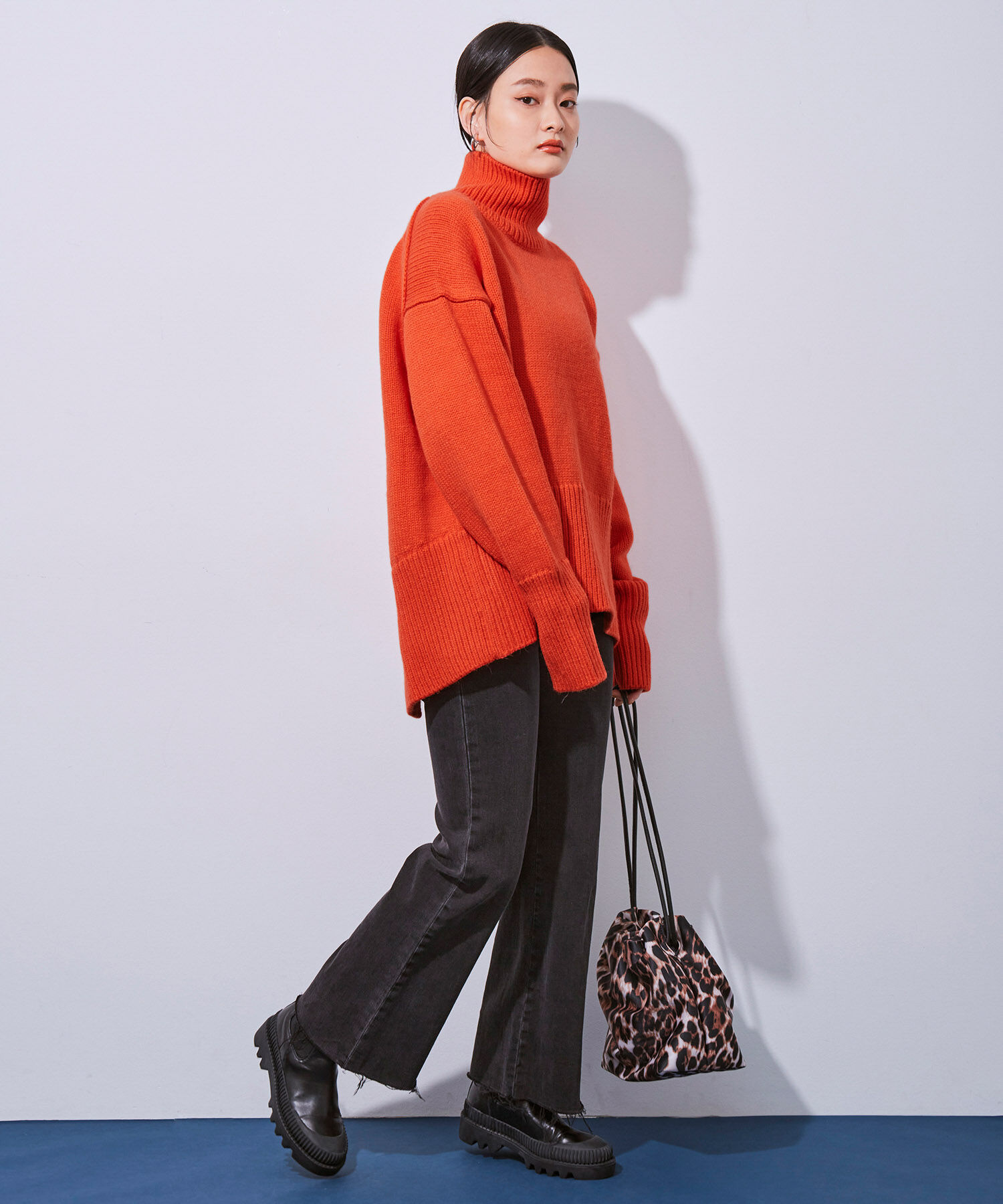 ADAM ET ROPE'「【WEB限定】タートルバックスリットニットプルオーバー」|ニット・セーター|