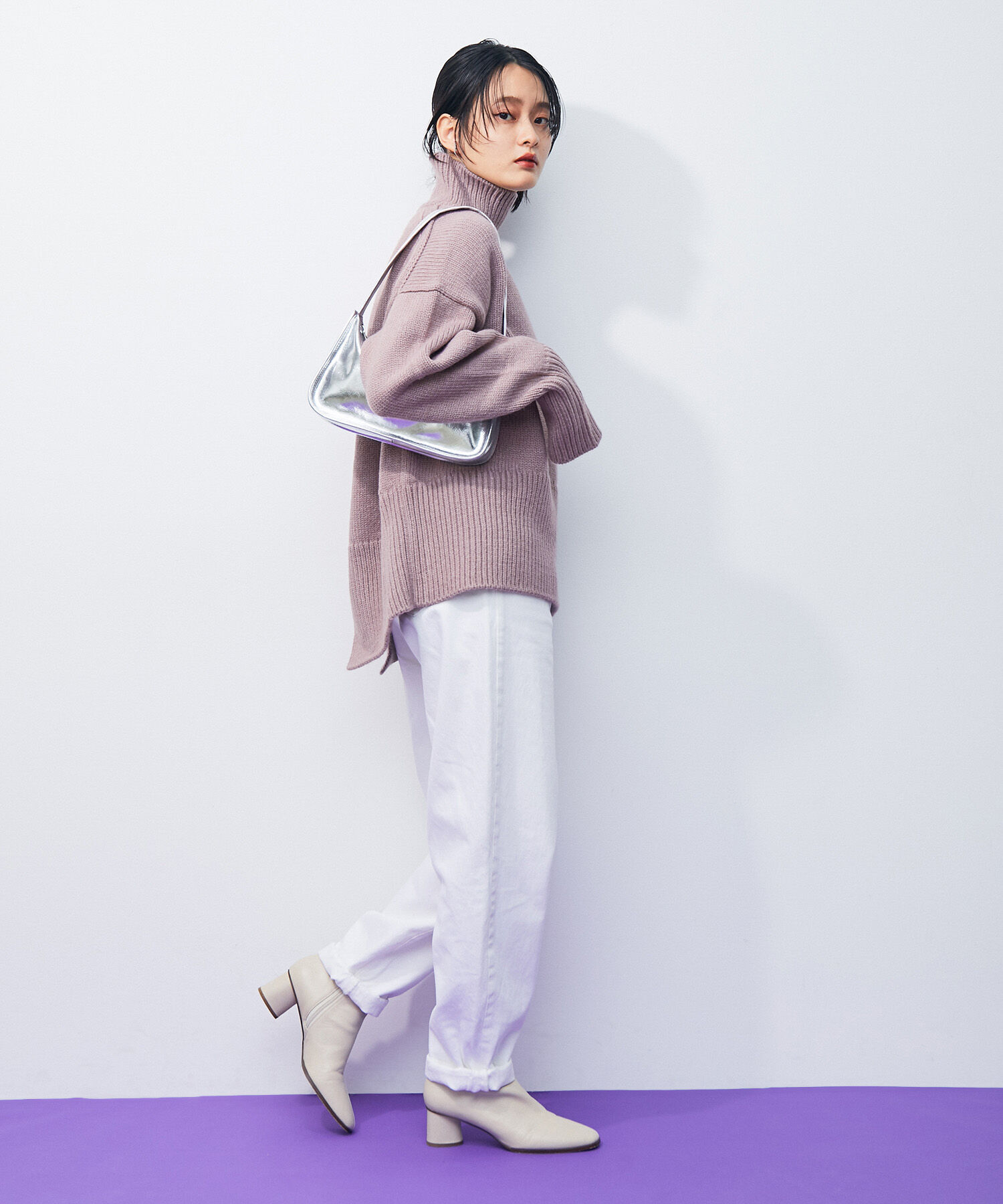 ADAM ET ROPE'「【WEB限定】タートルバックスリットニットプルオーバー」|ニット・セーター|