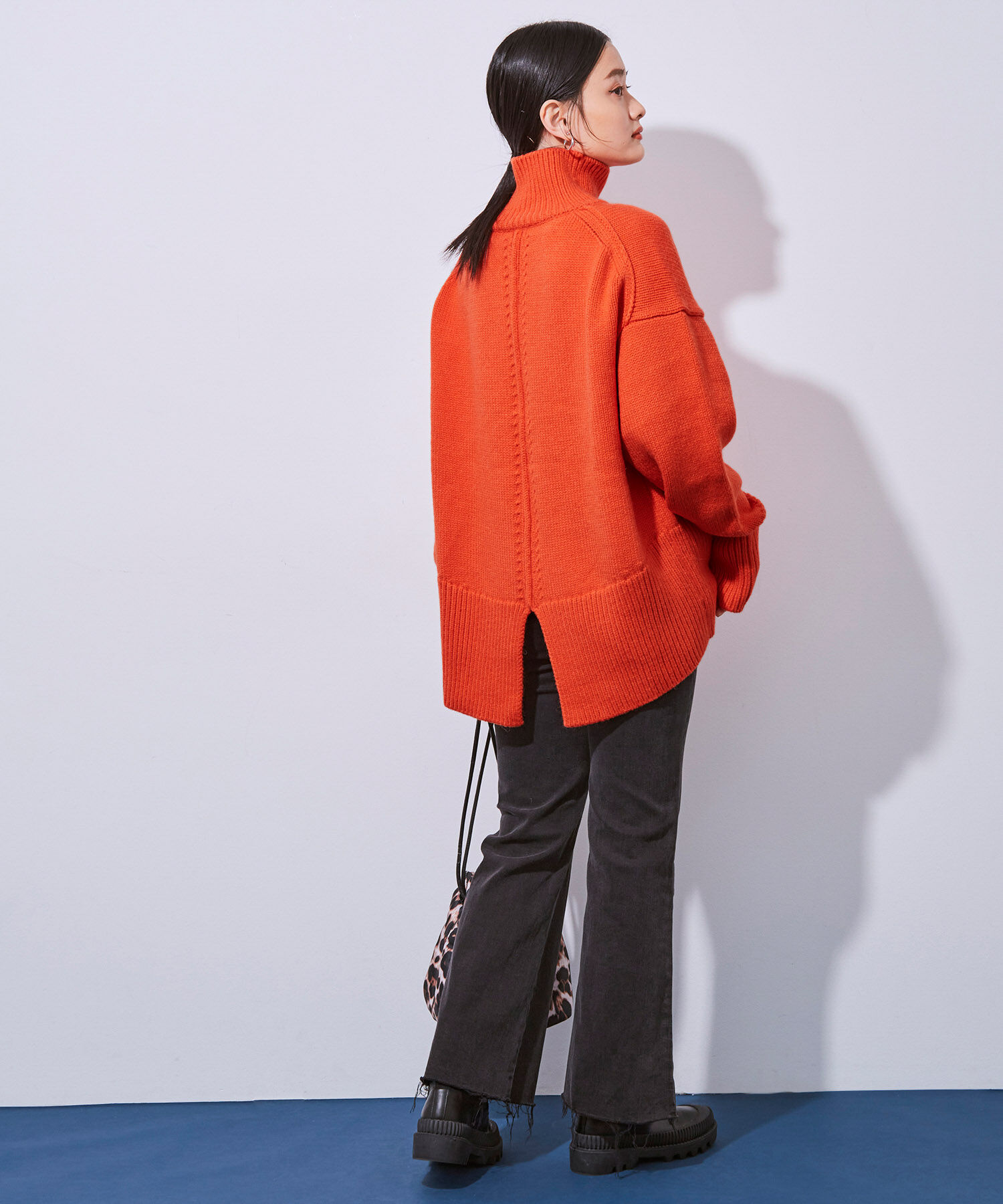 ADAM ET ROPE'「【WEB限定】タートルバックスリットニットプルオーバー」|ニット・セーター|