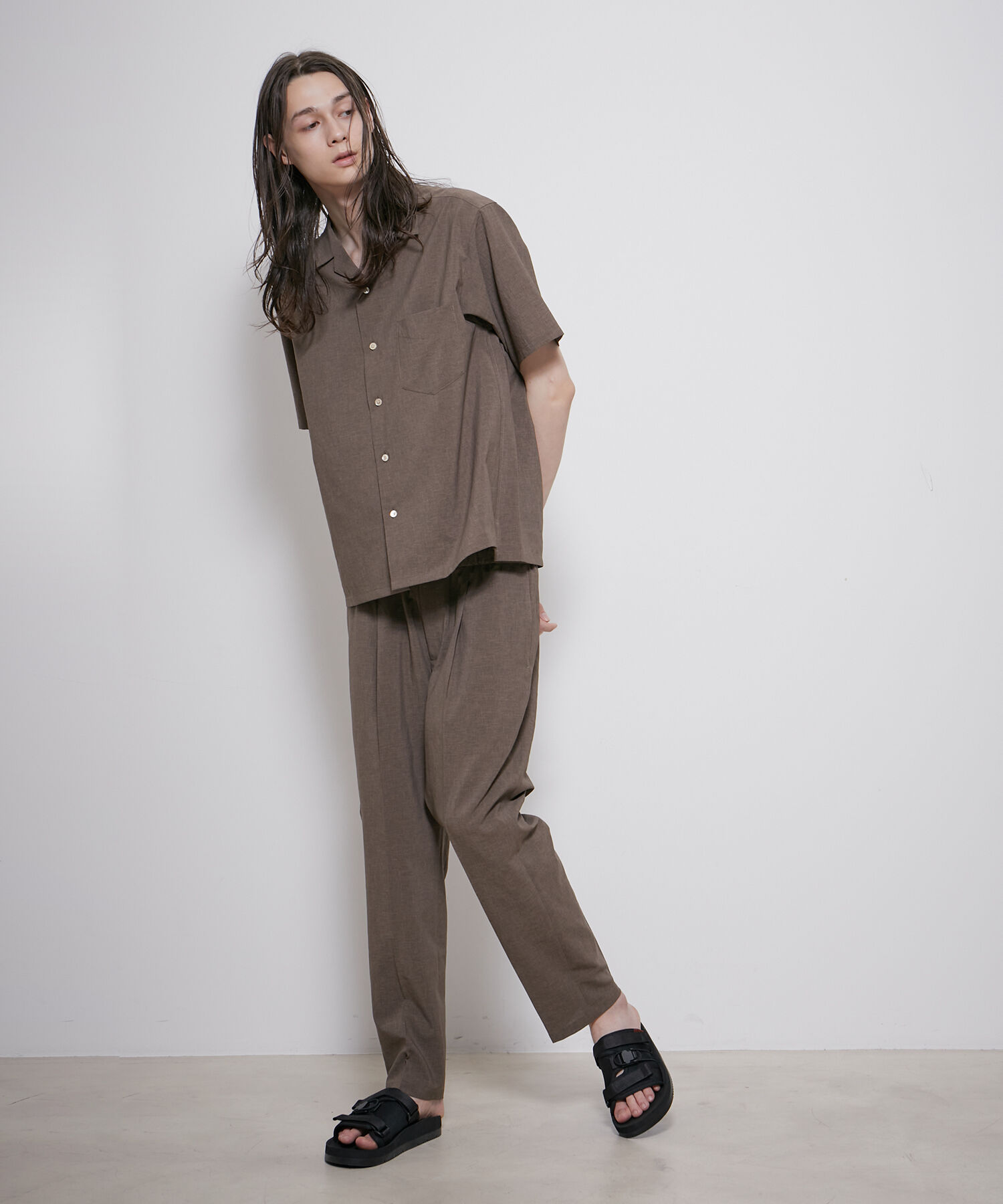 ADAM ET ROPE'「2点セット【RIRANCHA / リランチェ】セットアップ / オープンカラーシャツ&イージーパンツ / イージーケア 」|スーツ|