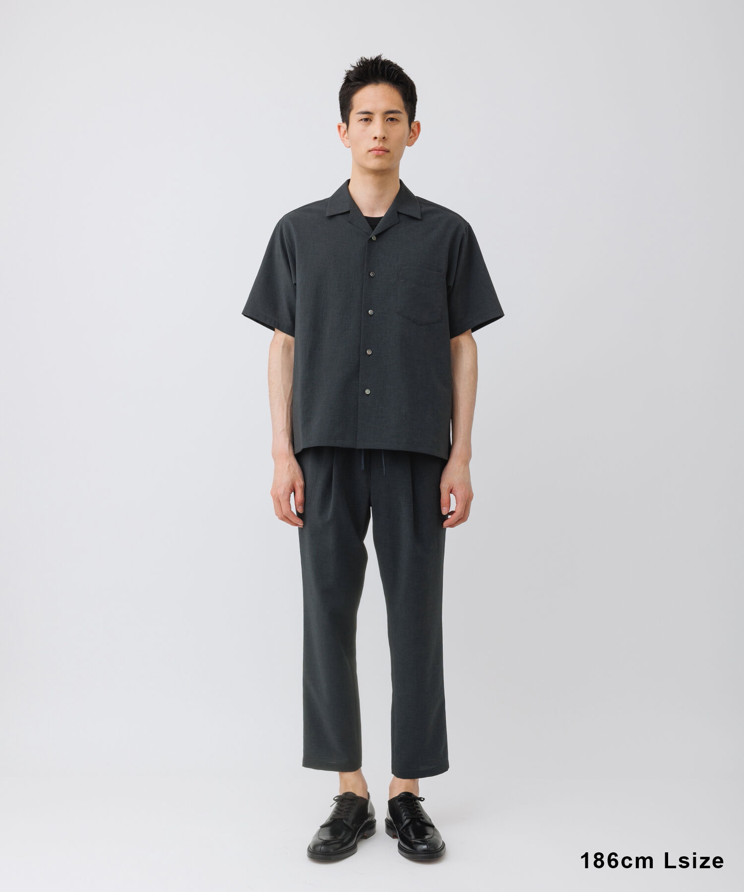 ADAM ET ROPE'「2点セット【RIRANCHA / リランチェ】セットアップ / オープンカラーシャツ&イージーパンツ / イージーケア 」|スーツ|