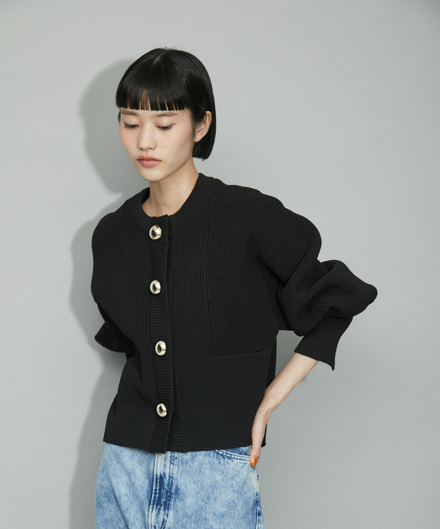 ADAM ET ROPE'「【WEB限定】【サステナブル・洗える】BIGボタンニットカーディガン」|カーディガン|