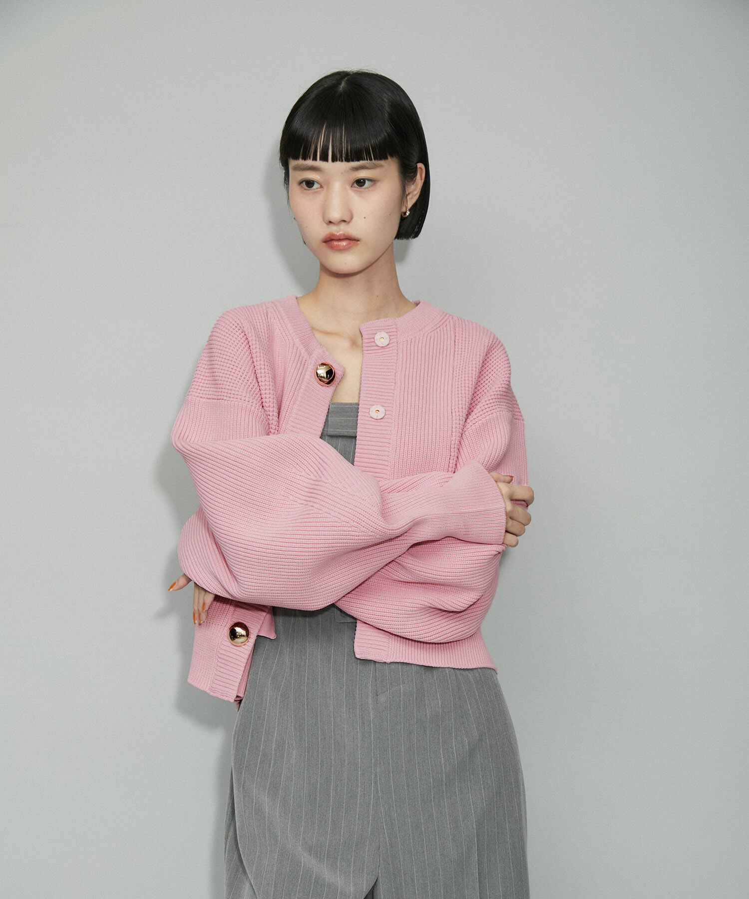 ADAM ET ROPE'「【WEB限定】【サステナブル・洗える】BIGボタンニットカーディガン」|カーディガン|