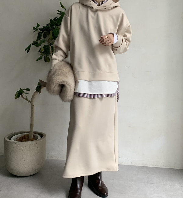  「【WEB限定】フーディー＋タイトスカート」|スーツ|ベージュ