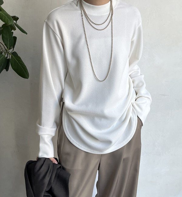  「【WEB限定】裾ラウンドカットトップス」|Tシャツ・カットソー|