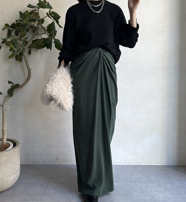  「【WEB限定】裾ラウンドカットトップス」|Tシャツ・カットソー|