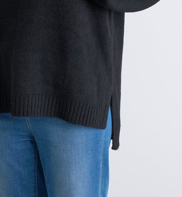  「《人気アイテム・柔らかく軽い着心地》ヤクライクVネックニット」|ニット・セーター|