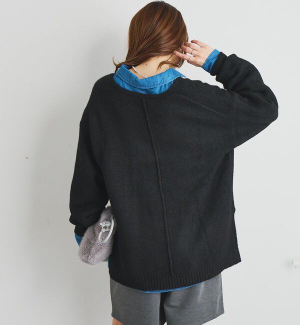  「《人気アイテム・柔らかく軽い着心地》ヤクライクVネックニット」|ニット・セーター|