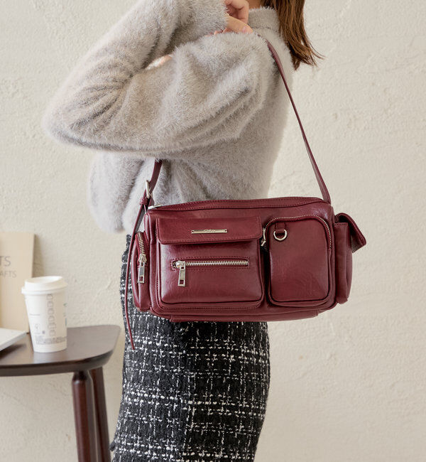  「【4色展開/500mlペットボトル収納可】ポケットデザインショルダーバッグ」|ショルダー・メッセンジャー|