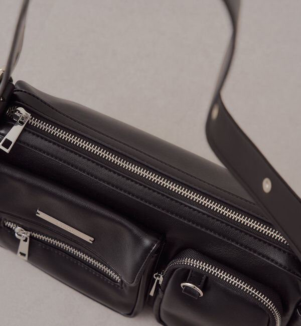  「【4色展開/500mlペットボトル収納可】ポケットデザインショルダーバッグ」|ショルダー・メッセンジャー|