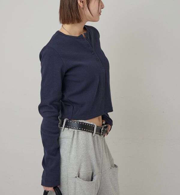  「【WEB限定】ヘンリーネックショートトップス」|Tシャツ・カットソー|