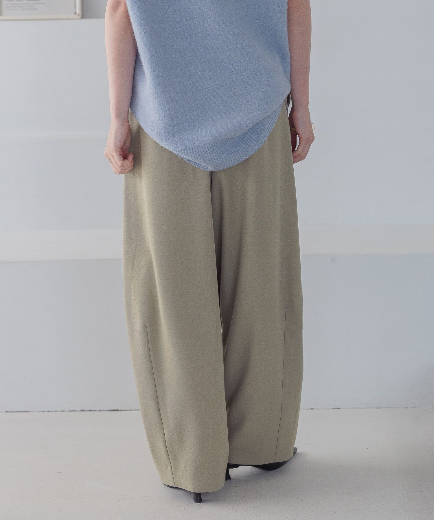 A part by 「スラックスコクーンボリュームパンツ」|スラックス|