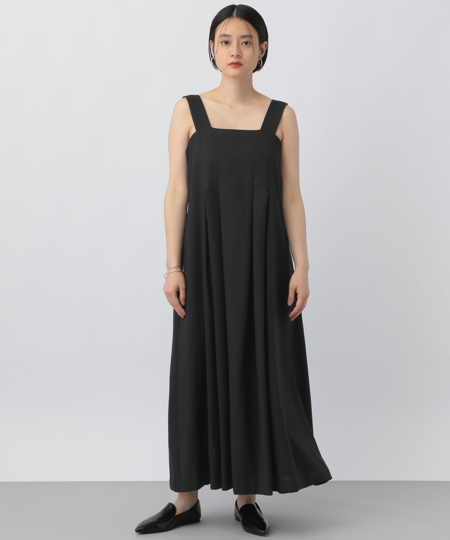 A part by 「タックフレアジャンパースカート」|ワンピース|ブラック