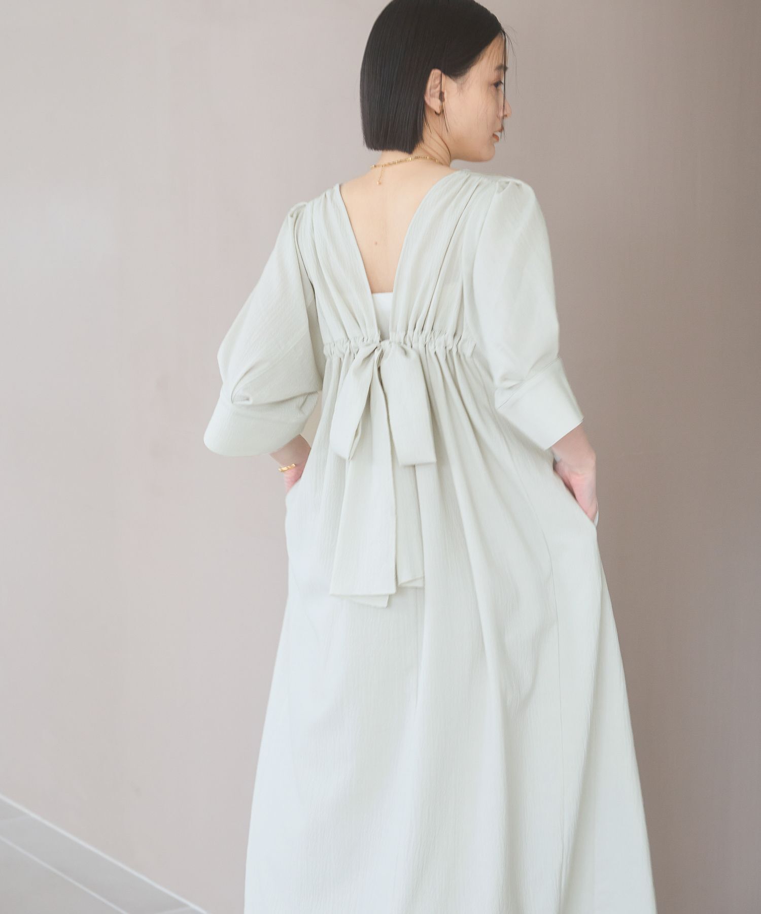 A part by 「シャーリングリボンワンピース」|ワンピース|ベージュ