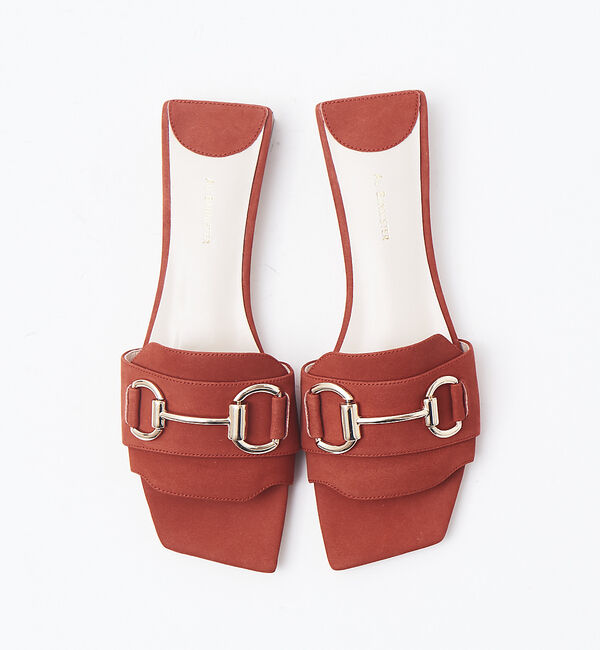 AU BANNISTER「アシンメトリービットサンダル」|サンダル|オレンジ