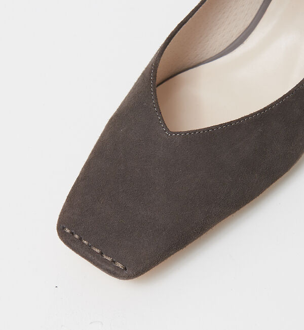 AU BANNISTER「スクエアトゥストラップパンプス」|パンプス|