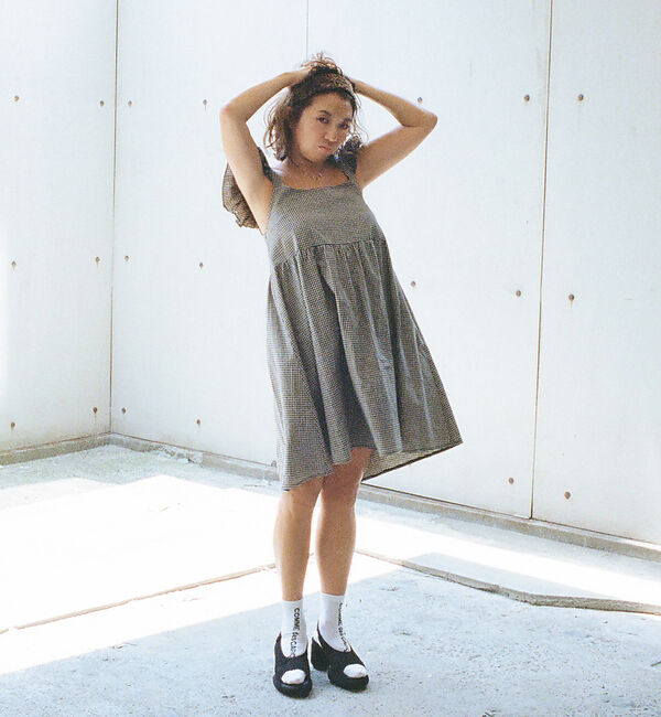 AU BANNISTER「【LAROUTE &times; COZ】プラットフォームサンダル」|サンダル|