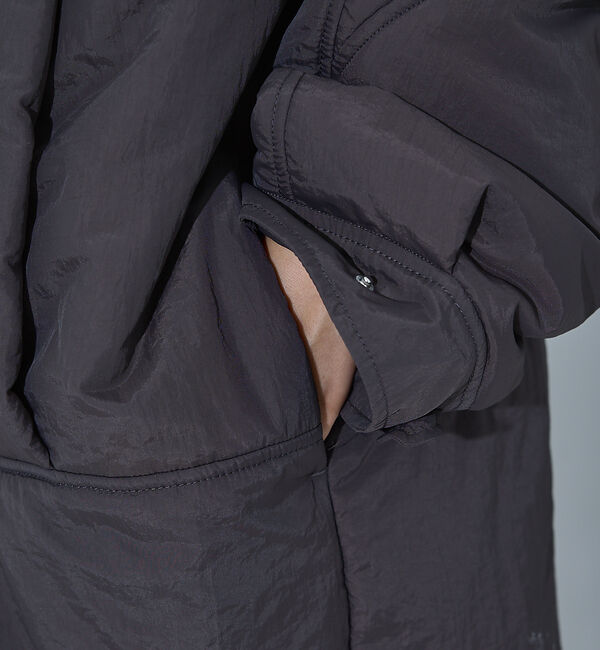 NOMINE「モンスターパーカー」|ダウン|