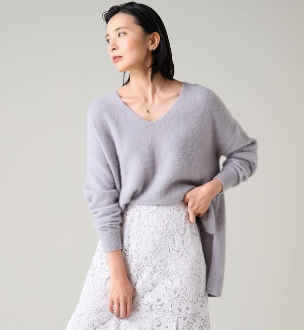 TIARA「Vネックニット」|ニット・セーター|