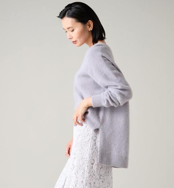 TIARA「Vネックニット」|ニット・セーター|