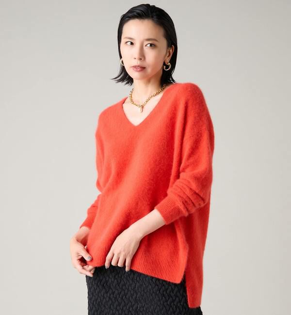 TIARA「Vネックニット」|ニット・セーター|