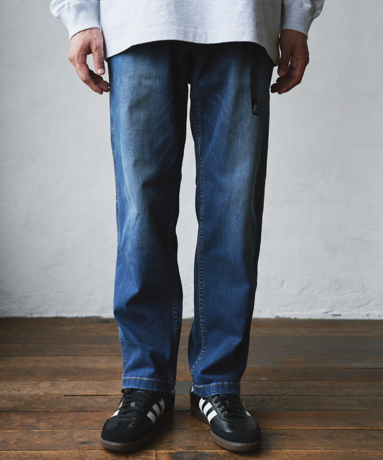 URBAN RESEARCH DOORS「『別注』Gramicci　Mountain Tuck Pants」|デニム|