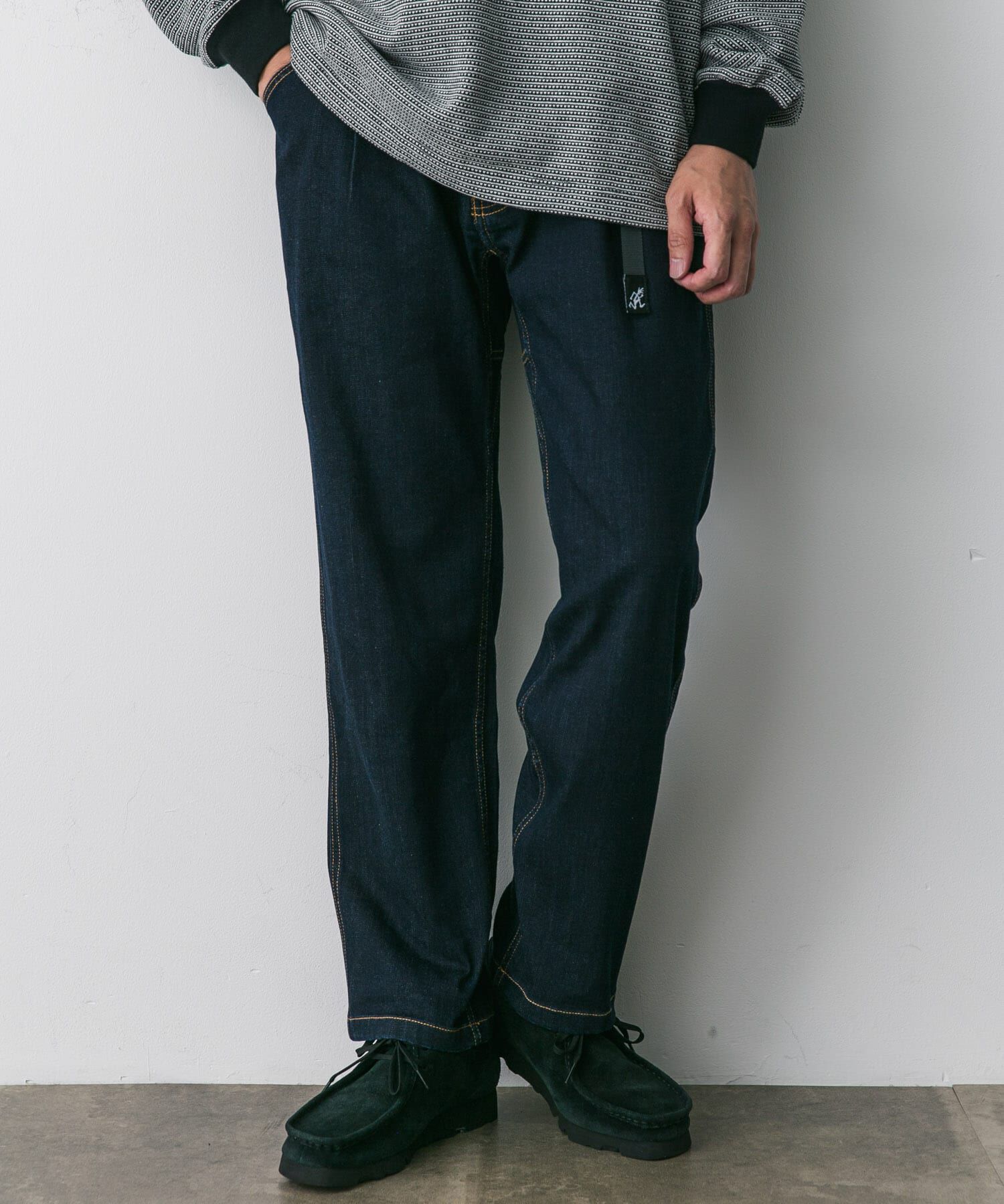 URBAN RESEARCH DOORS「『別注』Gramicci　Mountain Tuck Pants」|デニム|
