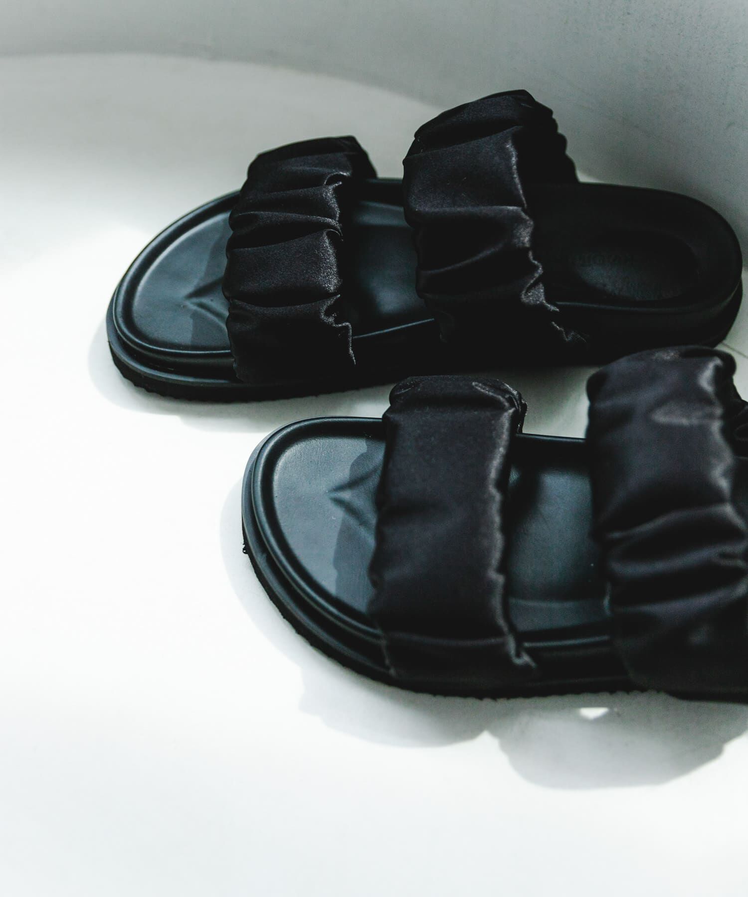 RODE SKO「ギャザースライドサンダル」|サンダル|