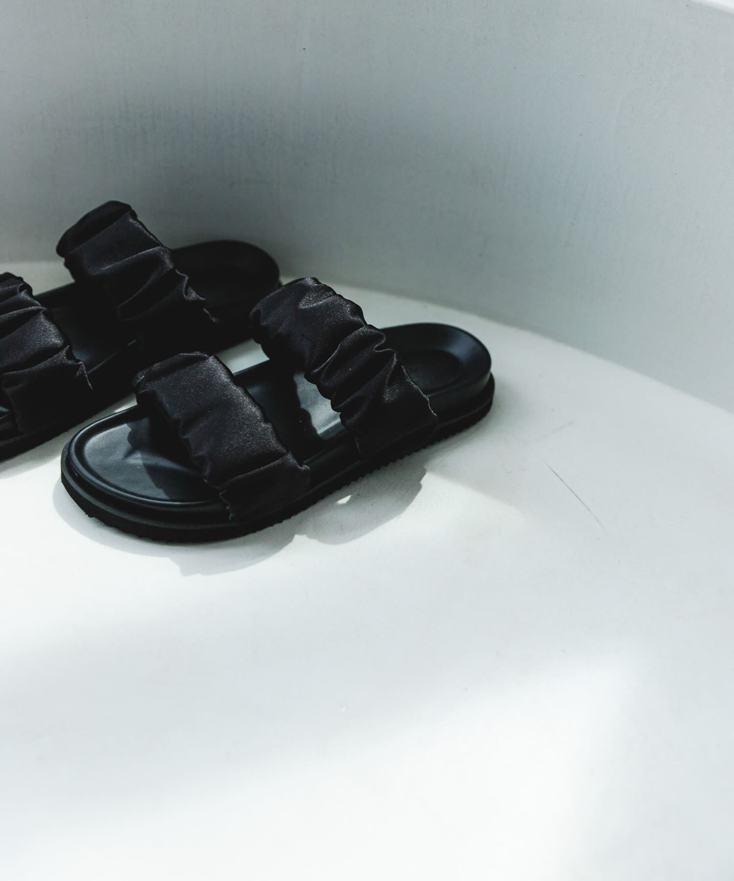 RODE SKO「ギャザースライドサンダル」|サンダル|