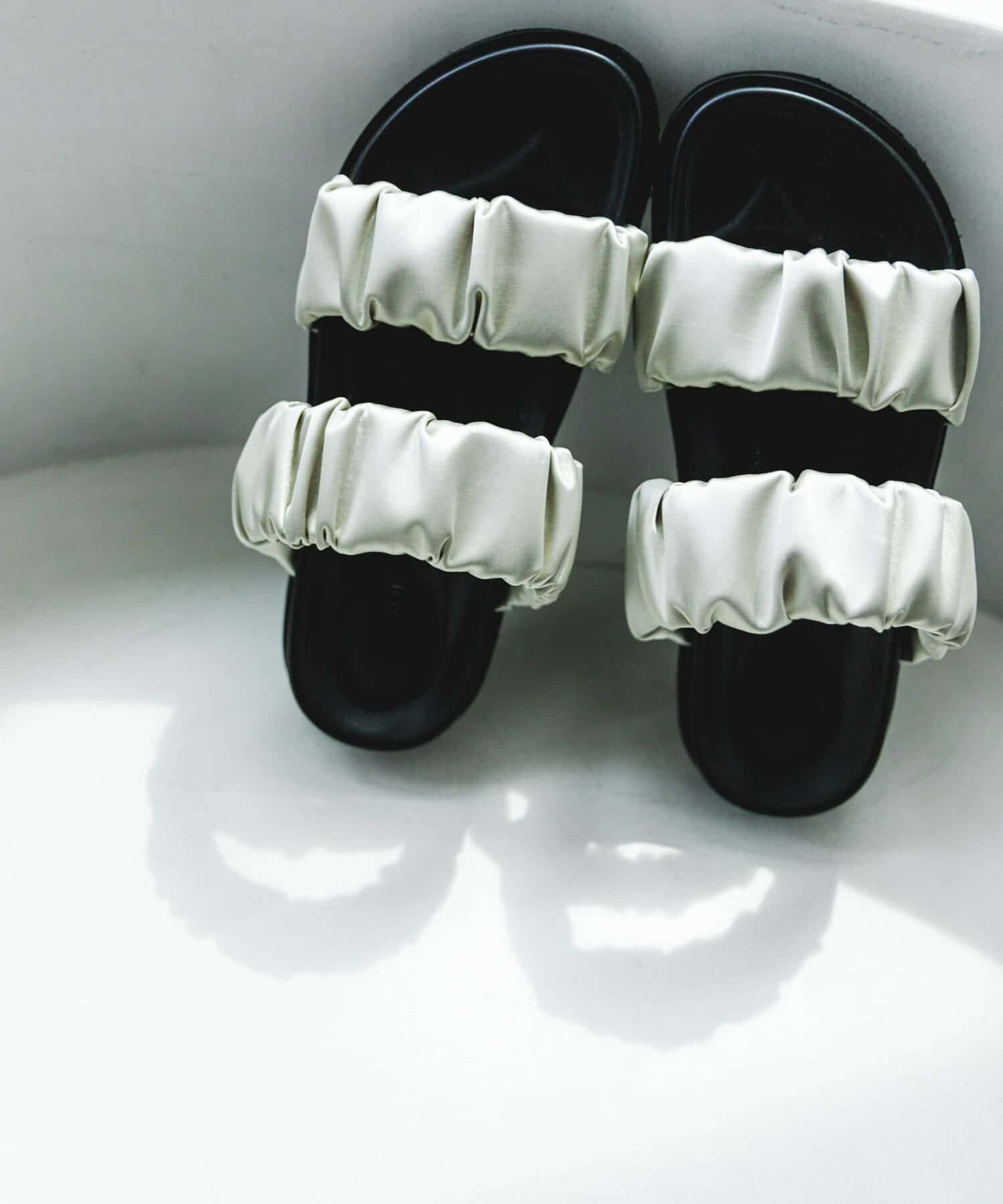 RODE SKO「ギャザースライドサンダル」|サンダル|